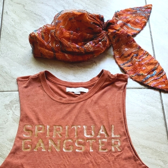 Spiritual Gangster cut sidewalk top ✨️ Gold logo lettering. Rock your Ohm - Picture 5 of 9